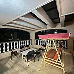 Whitevilla 5 Rooms