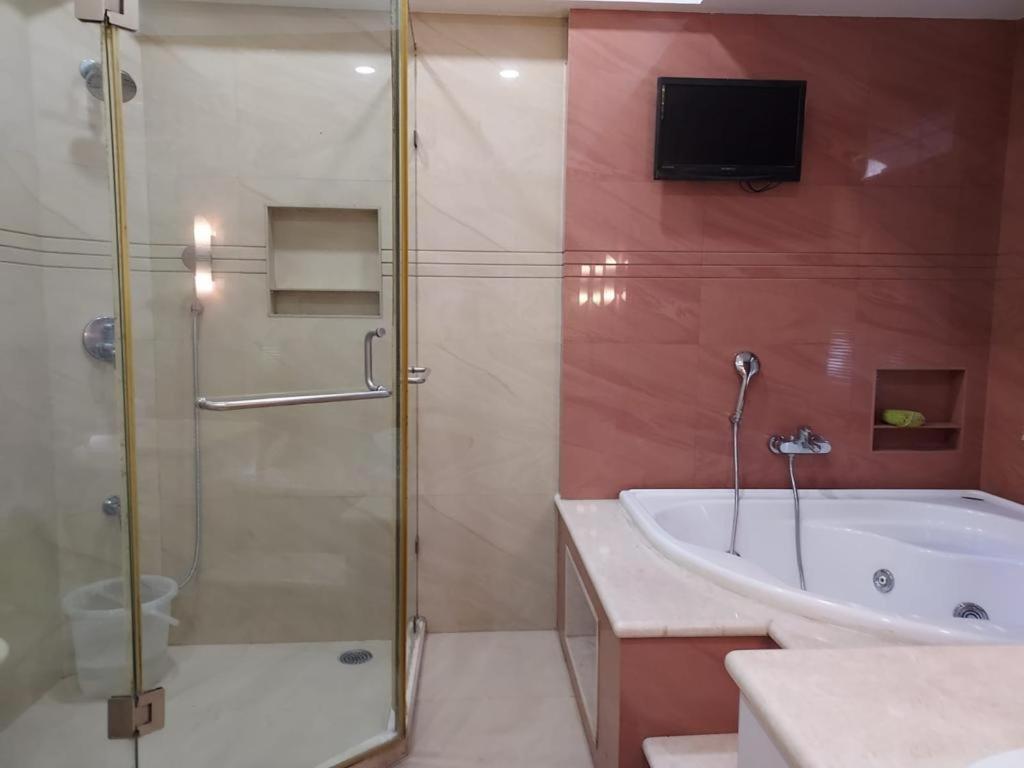 Whitevilla 5 Villa *